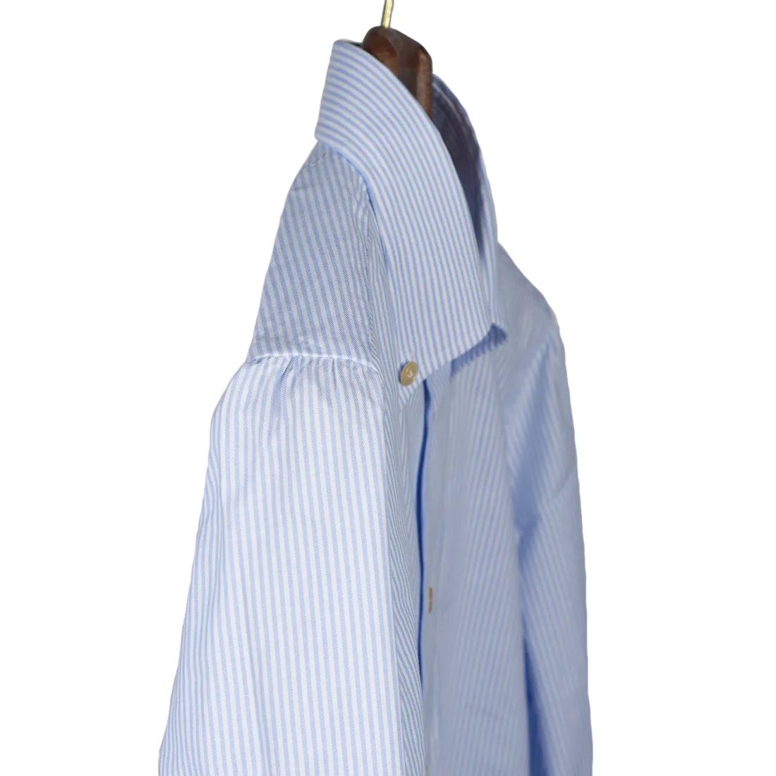 Buttoned collar shirt in blue candy stripe oxford (restock)