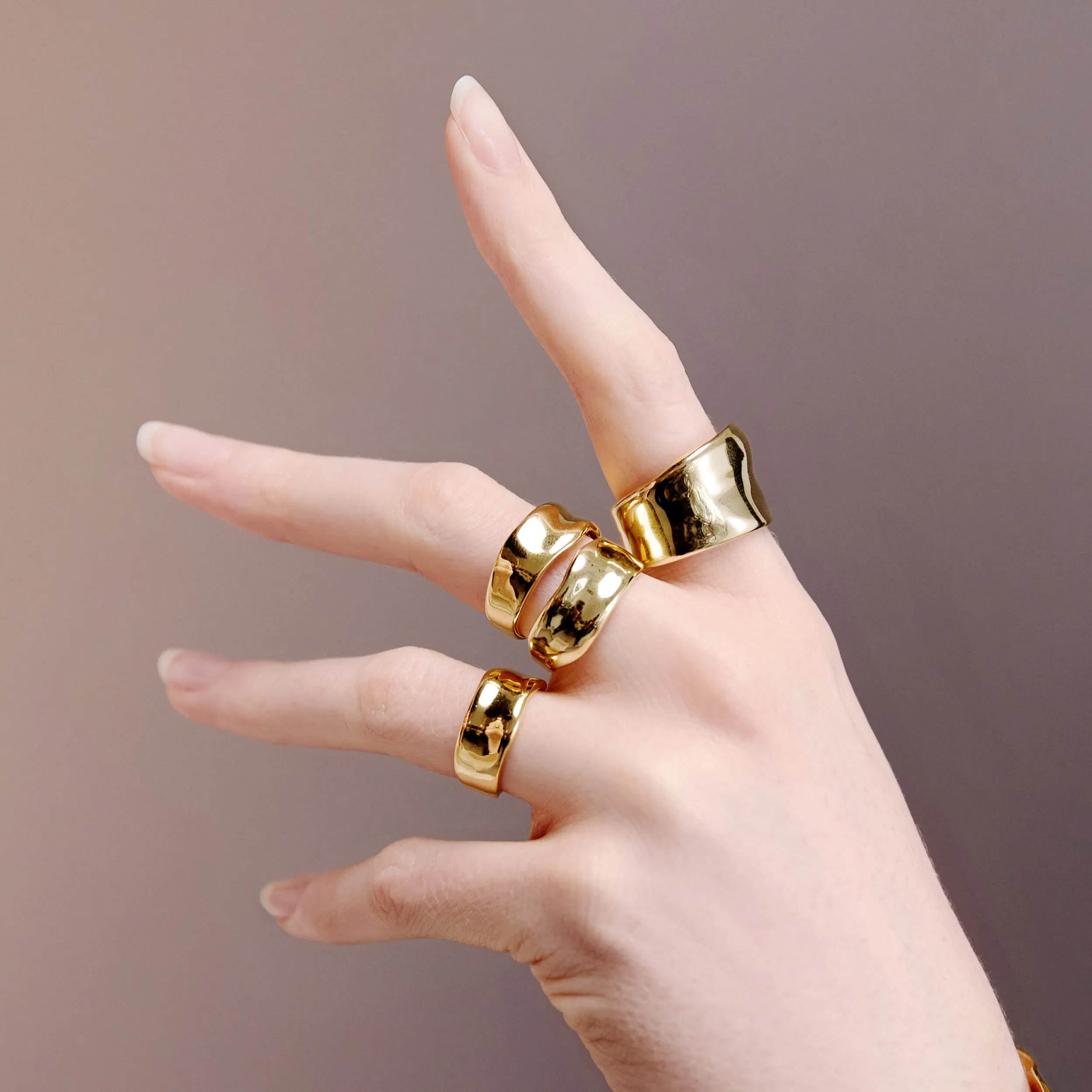 Phoebe Ring - Small - Gold