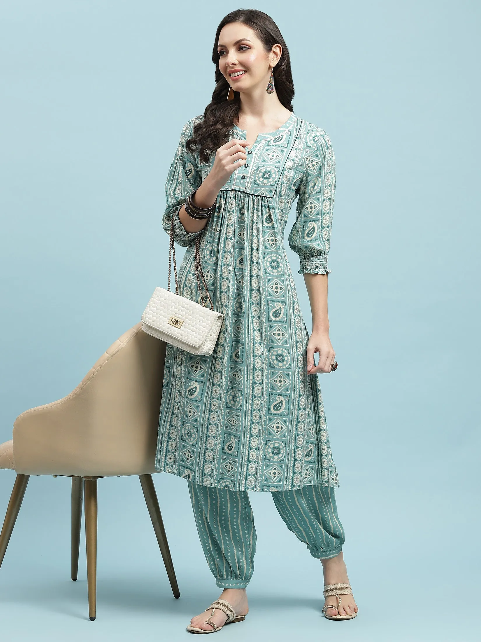 Women Blue Abstract Printed Kurta With Harem Pant